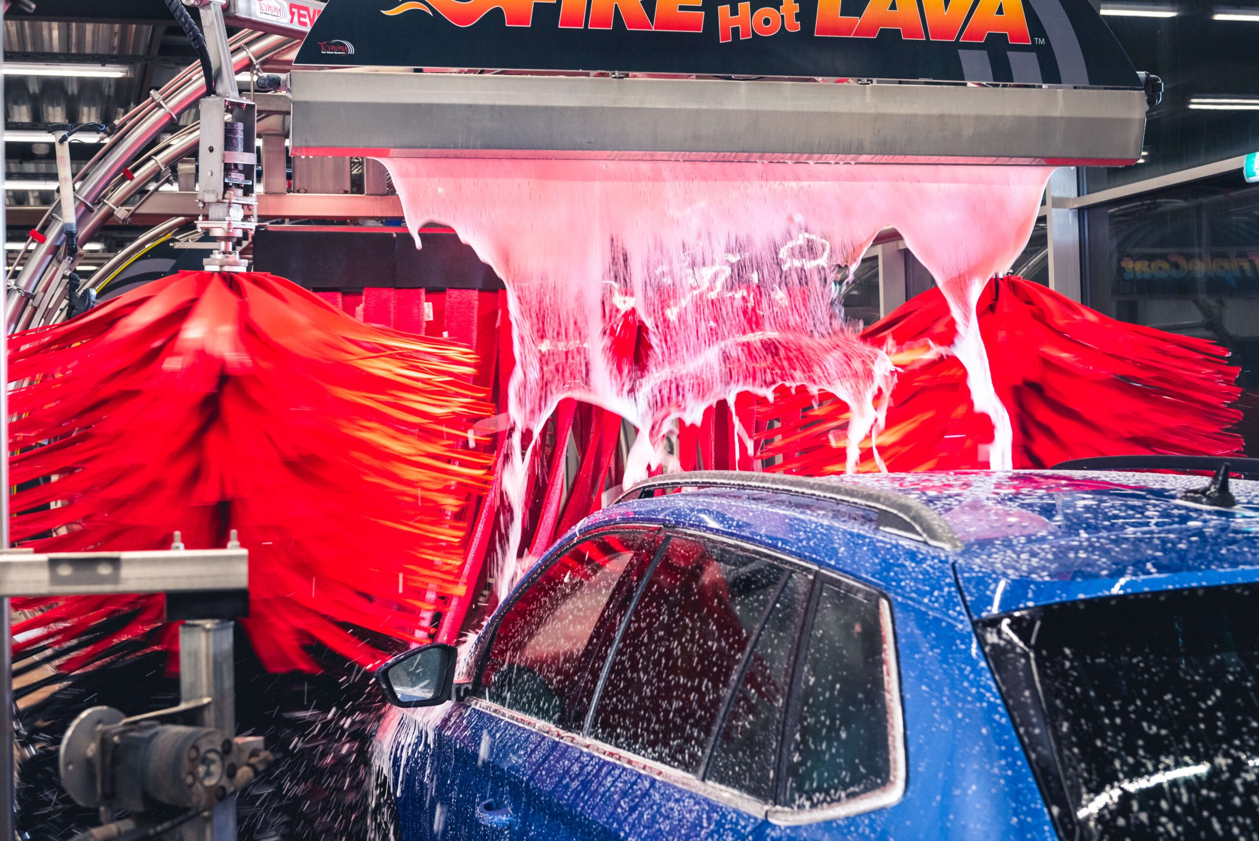 The most powerful tunnel car wash in Europe has opened in Klaipėda